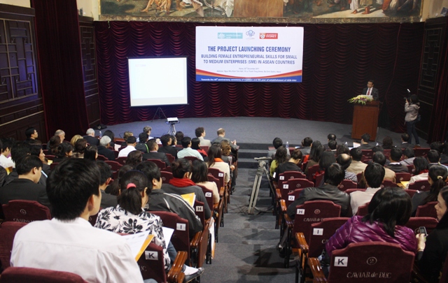 ພັດທະນາຄວາມສາມາດໃນການກໍ່ຮ່າງສ້າງຕົວ  ໃຫ້ແກ່ແມ່ຍິງ